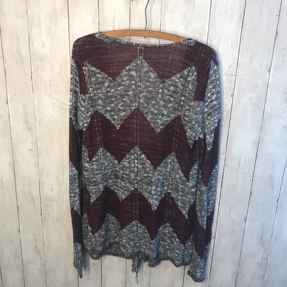 Vanity Black And Red Chevron Sweater Size Medium - Picture 3 of 6